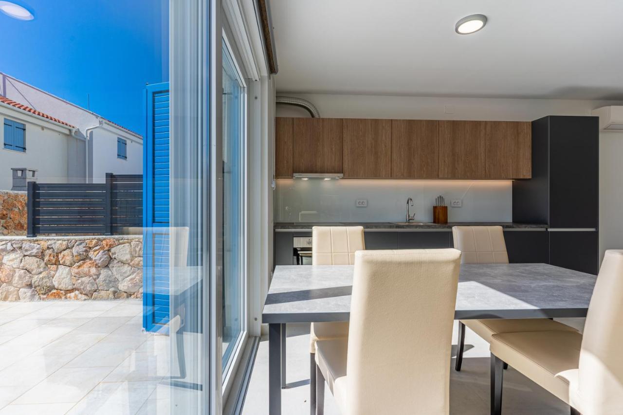 Sea Paradise Cres Exterior photo